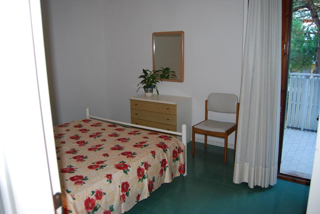 Appartamenti Vacanza Albatros Lignano Sabbiadoro Exteriör bild