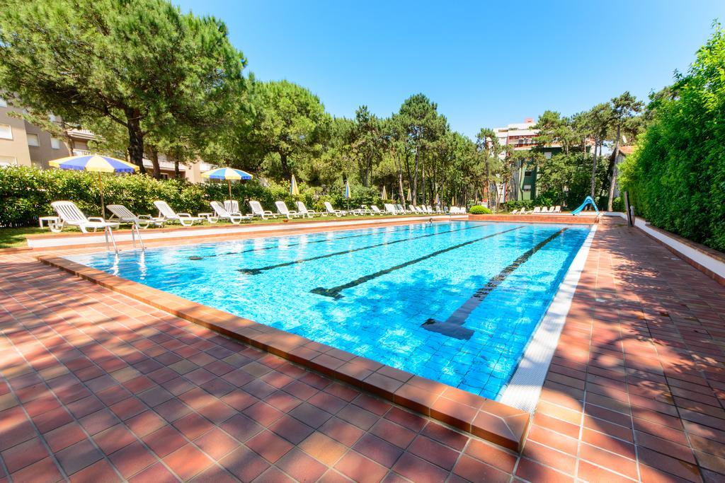 Appartamenti Vacanza Albatros Lignano Sabbiadoro Exteriör bild