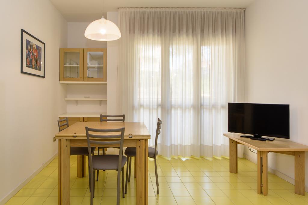 Appartamenti Vacanza Albatros Lignano Sabbiadoro Exteriör bild